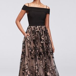 NIGHTWAY | Off-the-shoulder Ball Gown